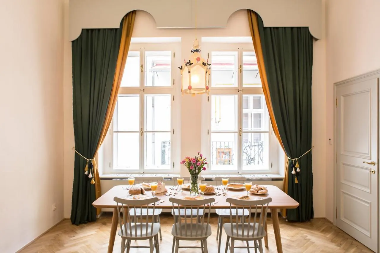 Downtown Designer Apartment Karlin Prag