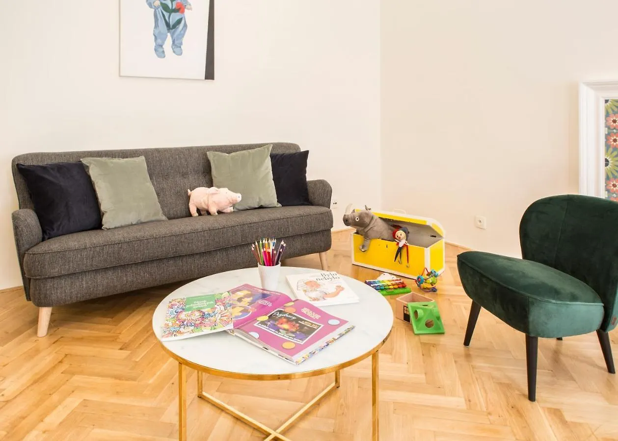 Downtown Designer Apartment Karlin Prag Çek Cumhuriyeti